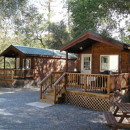 Ponderosa Camping Resort One-Bedroom Cabin 2 Lotus Buitenkant foto