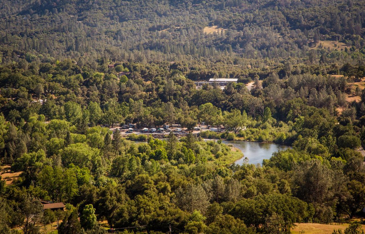 Ponderosa Camping Resort One-Bedroom Cabin 2 Lotus Buitenkant foto